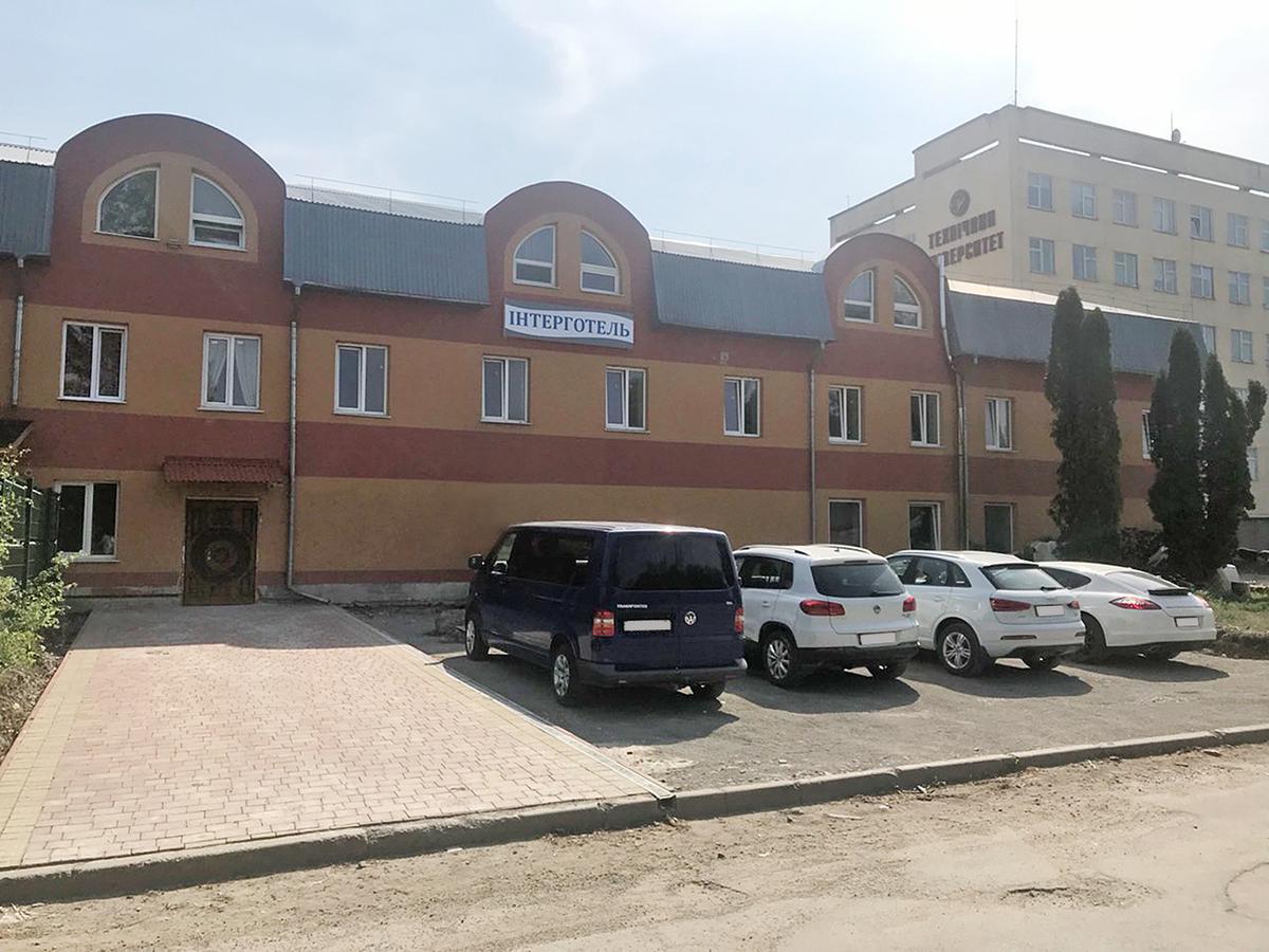 Inter Hotel Ternopil Exteriör bild